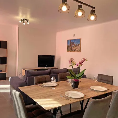 Thiel-sur-acolin, 3 Pieces, 5 Personnes - Fr-1-489-456 *